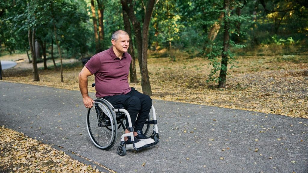 Using indoor positioning system for patient rehabilitation