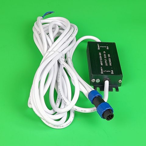 DC to +5V IP67-protected converter. Input: +8-50V. Output: +5V & 2A