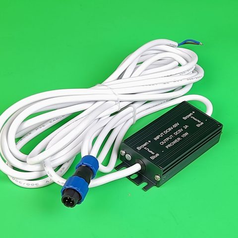 DC-DC converter. IP67. Input: +8-50V. Output: +5V & 2A