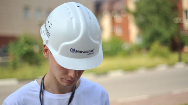 Marvelmind Helmet - a tag for people tracking for precise indoor positioning system